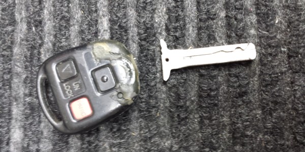A broken Lexus remote key